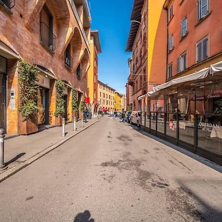 Ferienwohnung Sotto Le Due Torri 5* Bologna Exterior foto